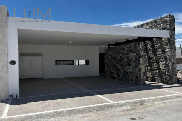 Foto de inmueble en Canarias II, Col. Las Quintas C.P. 27105, Torreón