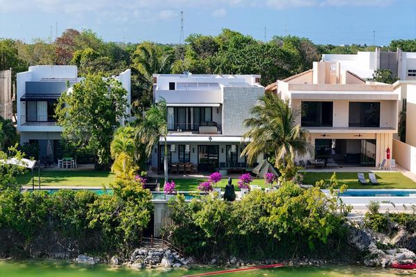 Foto de inmueble en  , Col. Cancún Centro C.P. 77500, Benito Juárez
