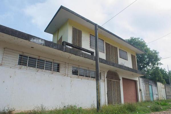 Foto de inmueble en  , Col. Canticas C.P. 96343, Cosoleacaque