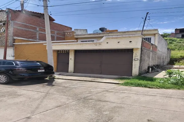 Foto de inmueble en cap. Evaristo Cabrera #262, Col. Ignacio Zaragoza C.P. 58114, Morelia