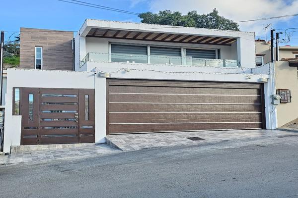Foto de inmueble en Carpatos, Col. Lomas Conjunto Residencial C.P. 22116, Tijuana