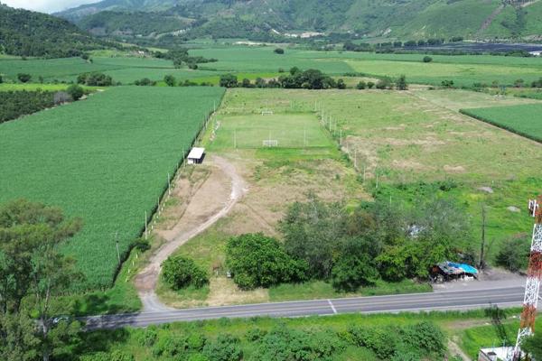 Foto de inmueble en CARRETERA 200 TEPIC VALLARTA #1, Col. Xalisco Centro C.P. 63780, Xalisco