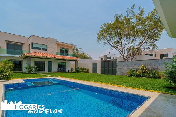 Foto de inmueble en Carr. a Aeropuerto de Cuernavaca, Col. Real del Puente C.P. 62790, Xochitepec