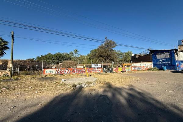 Foto de inmueble en carretera a Chapala, Col. El Zapote Del Valle C.P. 45672, Tlajomulco de Zúñiga