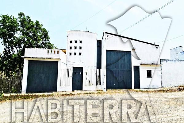 Foto de inmueble en Carretera a Cobos, Col. La Victoria C.P. 92770, Tuxpan