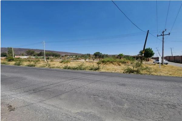 Foto de inmueble en Carretera a San Juan  #1300, Col. Santa Rosa (La Hacienda de Santa Rosa) C.P. 45850, Ixtlahuacán de los Membrillos