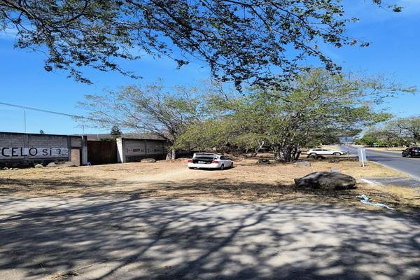 Foto de inmueble en CARRETERA ALPUYECA-GRUTAS, Col. Alpuyeca C.P. 62790, Xochitepec