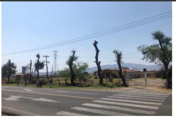 Foto de inmueble en Carretera Chapala km 2.5 #2.5, Col. La Capilla del Refugio C.P. 45870, Ixtlahuacán de los Membrillos