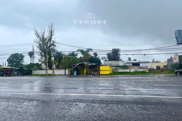 Foto de inmueble en Carretera Chapala-Cajititlán, Col. Jardines de La Calera C.P. 45676, Tlajomulco de Zúñiga