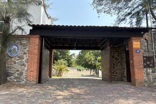 Foto de inmueble en CARRETERA CUERNAVACA TEPOZTLÁN, Col. Ahuatepec C.P. 62300, Cuernavaca