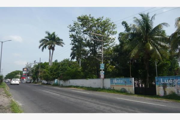 Foto de inmueble en Carretera Federal #LOTE 21, Col. 2 Caminos C.P. 91726, Veracruz