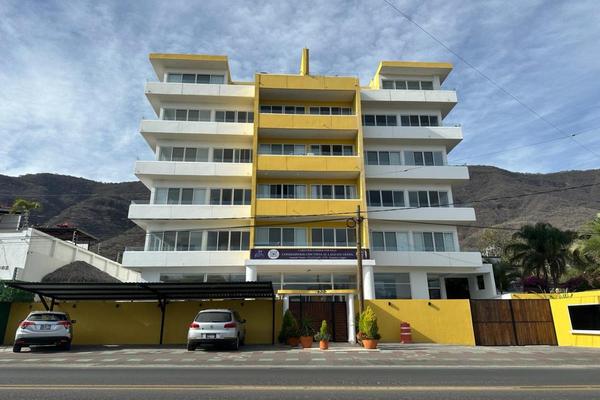 Foto de inmueble en Carr Jocotepec Chapala #600, Col. San Juan Cosala C.P. 45820, Jocotepec