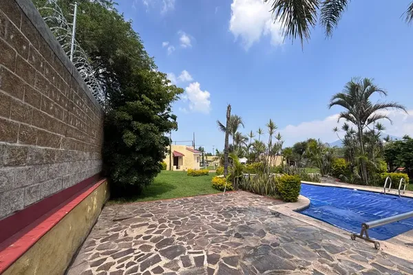 Foto de inmueble en CARR. JOCOTEPEC - CHAPALA #95, Col. Chantepec (El Chante) C.P. 45825, Jocotepec