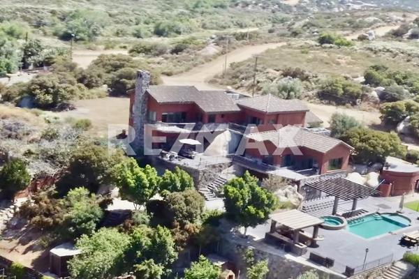 Foto de inmueble en Carr. Libre Tecate-Ensenada km. 10, Col. Hacienda Tecate C.P. 21530, Tecate