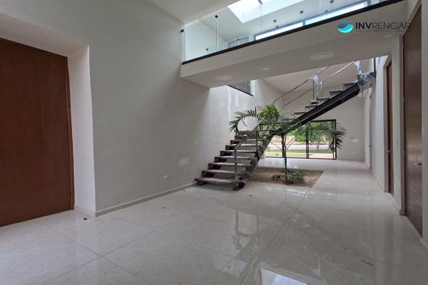 Foto de inmueble en Carretera mérida-progreso, Col. Jardines del Norte de Prado Norte C.P. 97139, Mérida