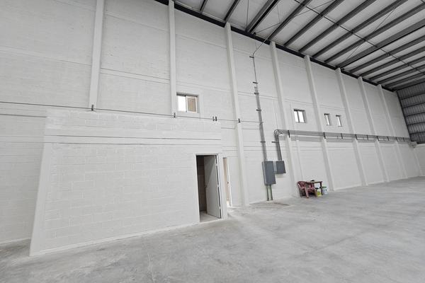 Foto de inmueble en Carr Mérida-Umán, Col. Itzincab C.P. 97392, Umán