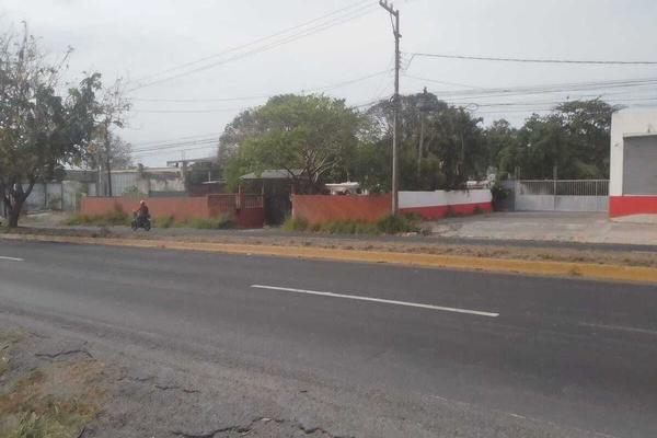 Foto de inmueble en CARRETERA MEXICO -VERACRUZ, Col. Las Bajadas C.P. 91726, Veracruz