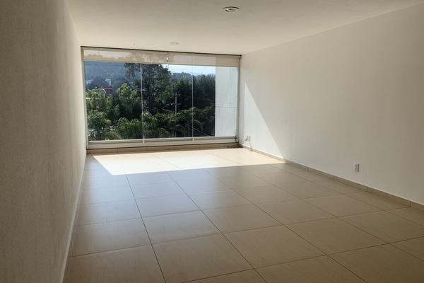 Foto de inmueble en Carr. Mexico-Toluca, Col. Cuajimalpa C.P. 05000, Cuajimalpa de Morelos