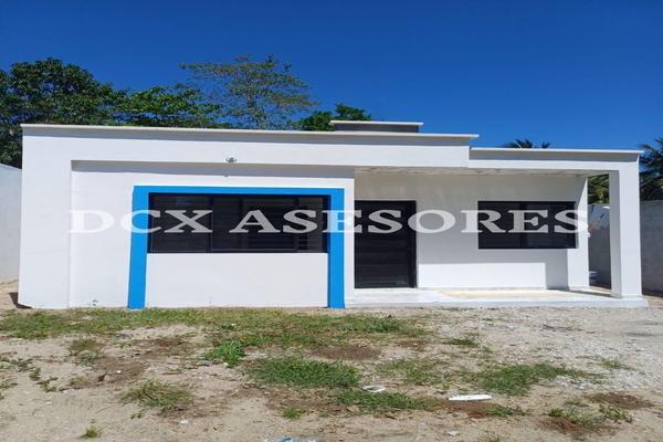 Foto de inmueble en Carretera Principal, Col. Gregorio Mendez 1a Sección C.P. 86646, Comalcalco