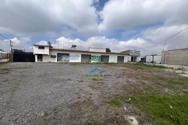 Foto de inmueble en Carretera Toluca- Tenango #1, Col. San Miguel Totocuitlapilco C.P. 52143, Metepec