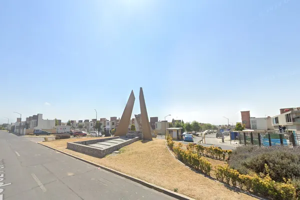 Foto de inmueble en CARR. TOLUCA-NAUCALPAN #MANZANA 18, Col. Misiones de Santa Esperanza C.P. 50227, Toluca