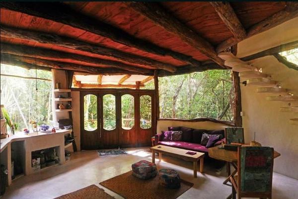 Foto de inmueble en carretera tulum-coba, Col. Macario Gómez C.P. 77796, Tulum