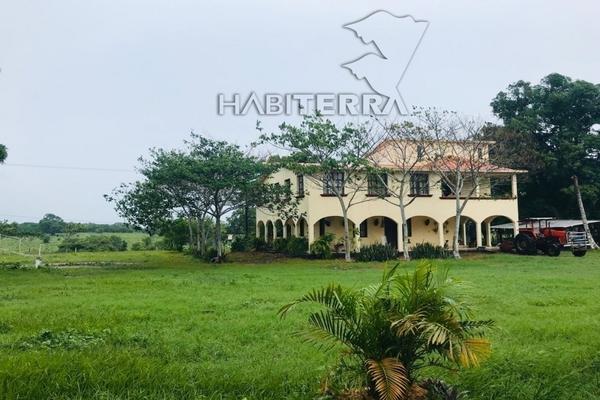 Foto de inmueble en CARRETERA TUXPAN-TAMIAHUA, KM 4.5, Col. Banderas C.P. 92773, Tuxpan