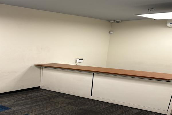 Foto de inmueble en casi esquina con Simón BolivarAv. Francisco I. Madero 2924 Poniente,, Col. Nuevo Centro Monterrey C.P. 64018, Monterrey