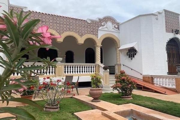 Foto de inmueble en Casona En Venta Muy Cerca De Paseo De Montejo, Col. Paseo de Montejo C.P. 97205, Mérida