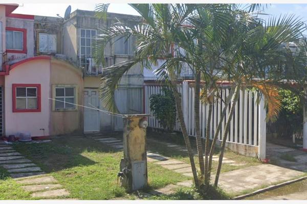 Foto de inmueble en CATAMARAN #0, Col. Puerto Esmeralda C.P. 96536, Coatzacoalcos