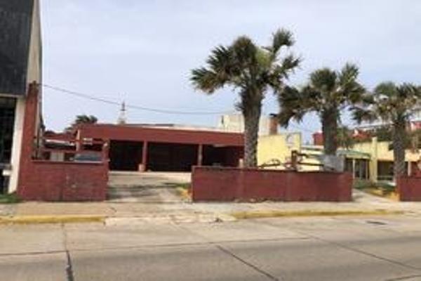 Foto de inmueble en Avenida Nicolás Bravo #s/n, Col. Coatzacoalcos Centro C.P. 96400, Coatzacoalcos