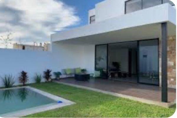 Foto de inmueble en Aminadah #10, Col. Temozon Norte C.P. 97302, Mérida
