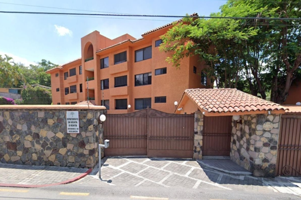 Foto de inmueble en CALLE ADOLFO RUIZ CORTINEZ #350, Col. San Miguel Acapantzingo C.P. 62446, Cuernavaca