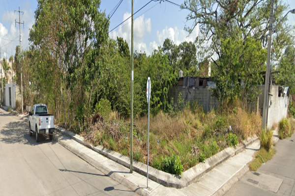 Foto de inmueble en Ejidal #s/n, Col. Ejidal C.P. 77712, Solidaridad
