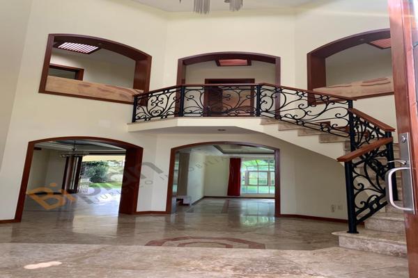 Foto de inmueble en Paseo del Prado  #338, Col. Santa Anita C.P. 45645, Tlajomulco de Zúñiga