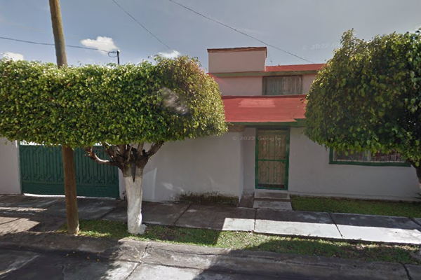 Foto de inmueble en CALLE ESTANCIA SARABIA 217 Y 219, Col. Las Estancias C.P. 36765, Salamanca