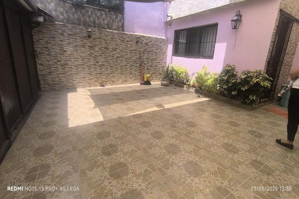 Foto de inmueble en Cedros, Col. Valle de los Pinos 1ra Sección C.P. 54040, Tlalnepantla de Baz