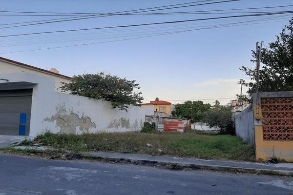 Foto de inmueble en Cempoala entre Guadalupe Morales y Antón Lizardo #LOTE 3, Col. El Morro las Colonias C.P. 94293, Boca del Río