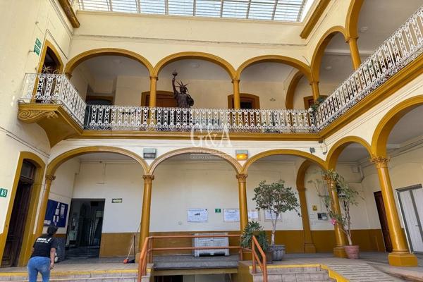 Foto de inmueble en centro cultural, Col. Americana C.P. 44160, Guadalajara