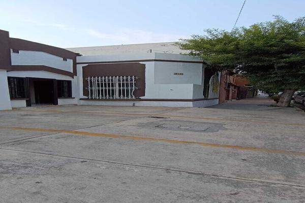 Foto de inmueble en , Col. Centro C.P. 64720, Monterrey