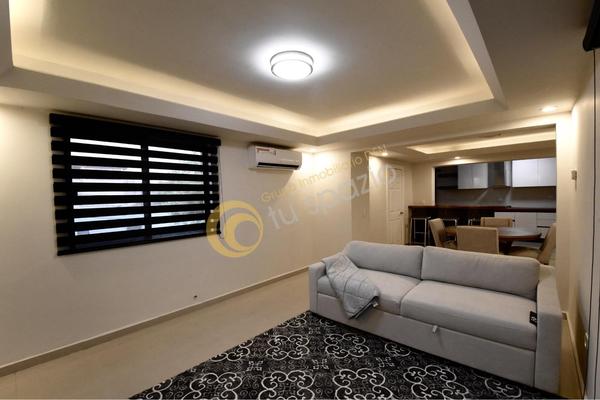 Foto de inmueble en  , Col. Centro C.P. 64720, Monterrey