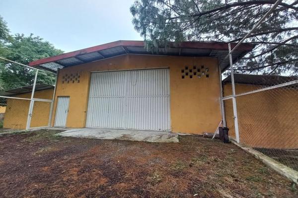 Foto de inmueble en Cercano a Salida a Salamanca, Col. Privadas Del Sol C.P. 58880, Tarímbaro