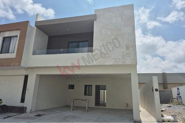 Foto de inmueble en Cerrada Flor de Lis #217, Col. Las Flores C.P. 25290, Saltillo