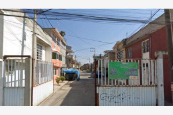 Foto de inmueble en Cerrada Huracán #00, Col. Ehécatl (Paseos de Ecatepec) C.P. 55029, Ecatepec de Morelos