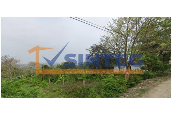 Foto de inmueble en  , Col. Cerro Azul Viejo C.P. 92513, Cerro Azul