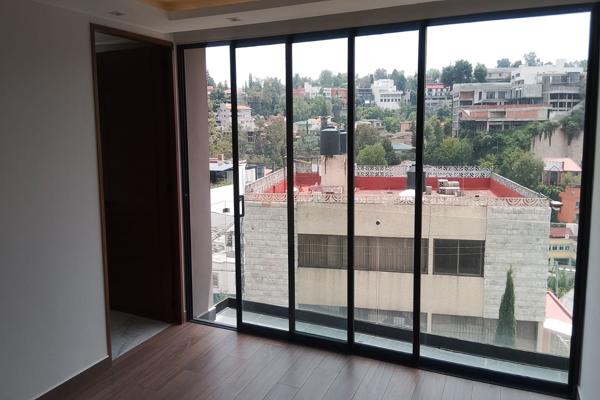 Foto de inmueble en Fuente de Prometeo, Tecamachalco, 52780 Naucalpan de Juárez, Méx., Col. Lomas de Tecamachalco Sección Bosques I y II C.P. 52780, Huixquilucan