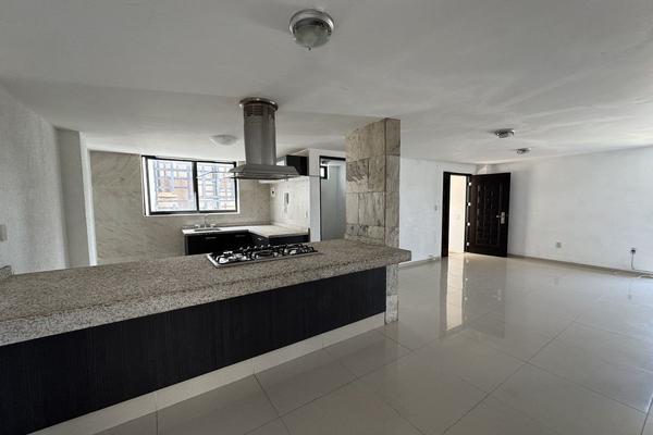 Foto de inmueble en chabacanos, Col. Paraje 38 C.P. 14275, Tlalpan