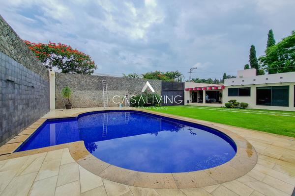 Foto de inmueble en Chamizal, Col. Insurgentes C.P. 62200, Cuernavaca