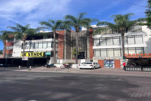 Foto de inmueble en Chapultepec, Col. Americana C.P. 44160, Guadalajara