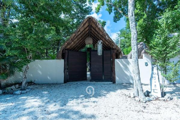Foto de inmueble en CHEMUYIL, Col. Ciudad Chemuyil C.P. 77774, Tulum